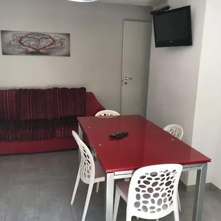 Red Passion Apartment Apartment